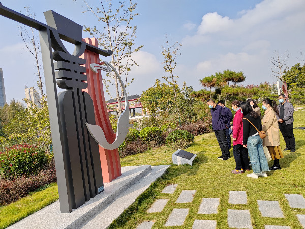 图1.jpg